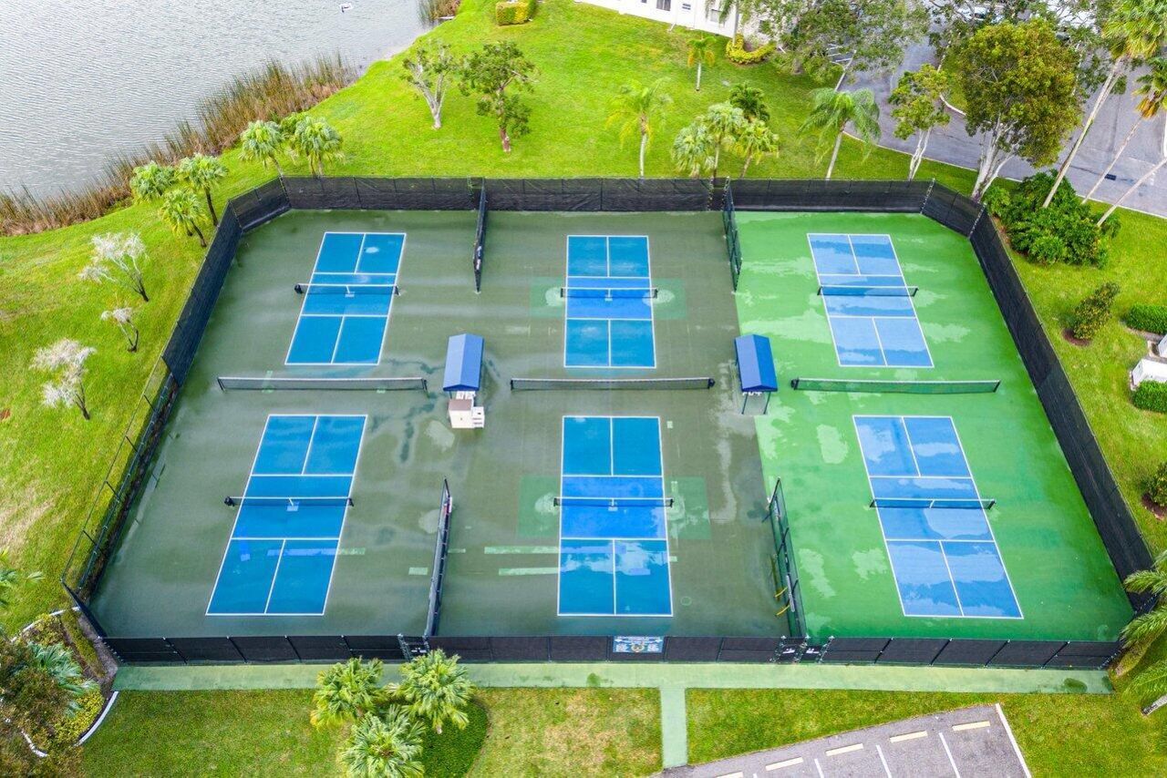 6112 Huntwick Terrace, Unit 102, Delray Beach, FL 33484 Photo