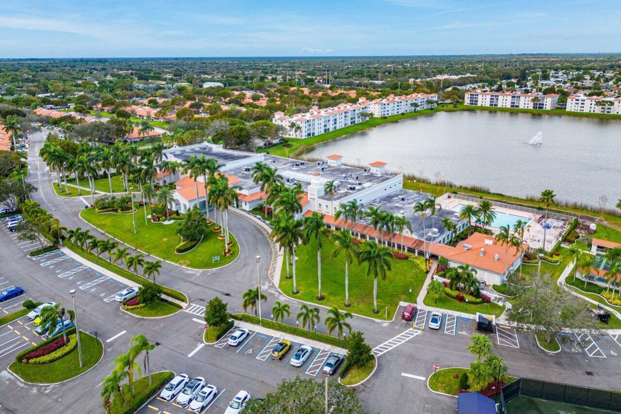 6112 Huntwick Terrace, Unit 102, Delray Beach, FL 33484 Photo