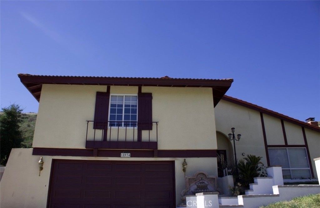 18934 Tenderfoot Trail Road, Newhall, CA 91321 Main Photo