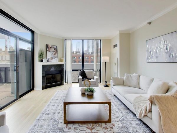435 W ERIE Street, Unit 701, Chicago, IL 60654