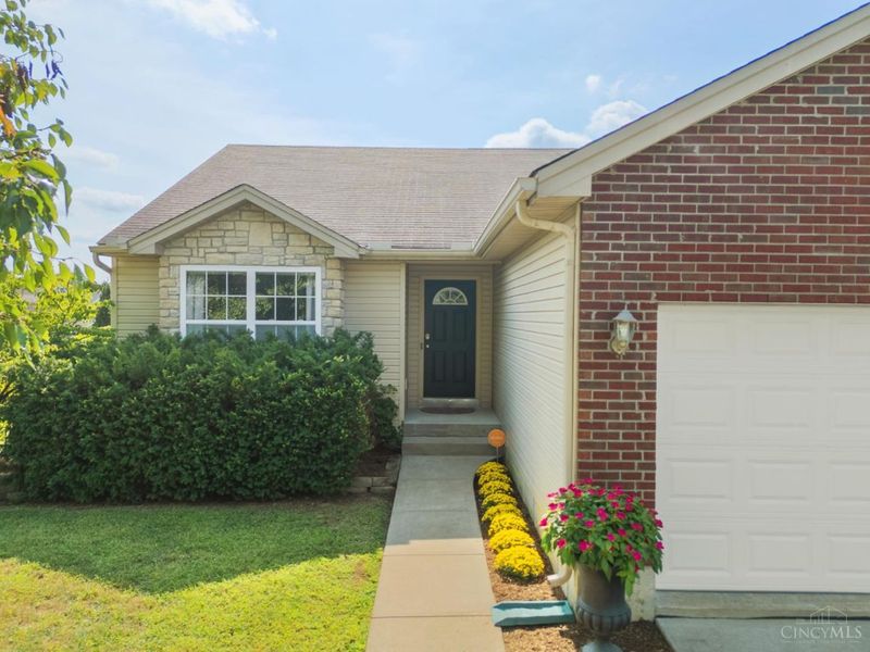 4965 Chandler Crossing, Liberty Township, OH 45044 Photo 2