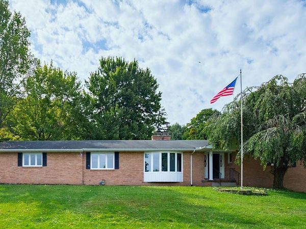 1505 W South Range Road , North Lima, OH 44452
