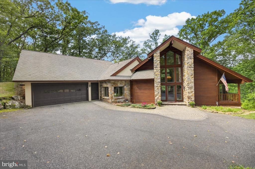118 KING ROAD, GREEN LANE, PA 18054