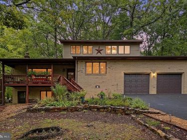 1058 LAKEVIEW DRIVE, CROSS JUNCTION, VA 22625