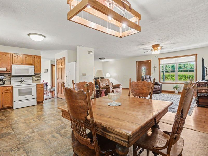 180 E Hydell Road, Chillicothe, OH 45601 Photo 10