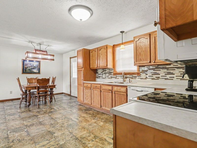 180 E Hydell Road, Chillicothe, OH 45601 Photo 12