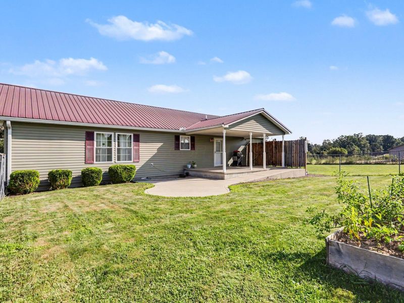 180 E Hydell Road, Chillicothe, OH 45601 Photo 3
