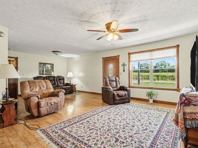 180 E Hydell Road, Chillicothe, OH 45601 Photo 5