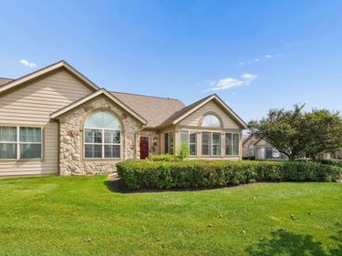 2536 Landings Way, Unit 7, Grove City, OH 43123