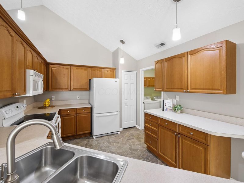 2536 Landings Way, Unit 7, Grove City, OH 43123 Photo 11
