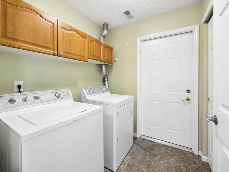 2536 Landings Way, Unit 7, Grove City, OH 43123 Photo 12
