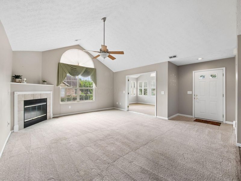 2536 Landings Way, Unit 7, Grove City, OH 43123 Photo 3