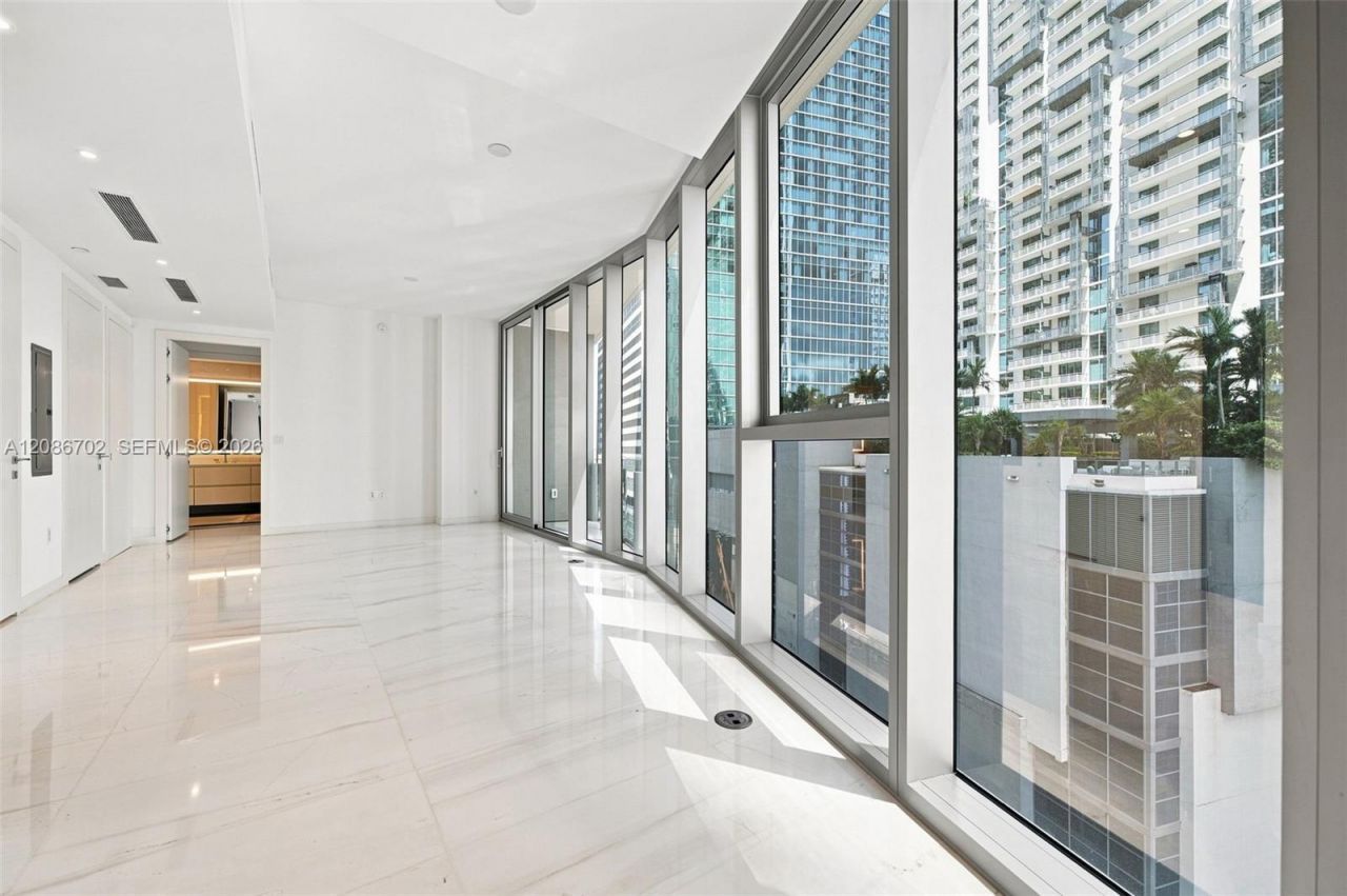300 Biscayne Blvd Way, Unit 1106, Miami, FL 33131 Photo