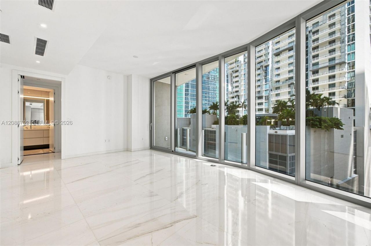 300 Biscayne Blvd Way, Unit 1106, Miami, FL 33131 Photo