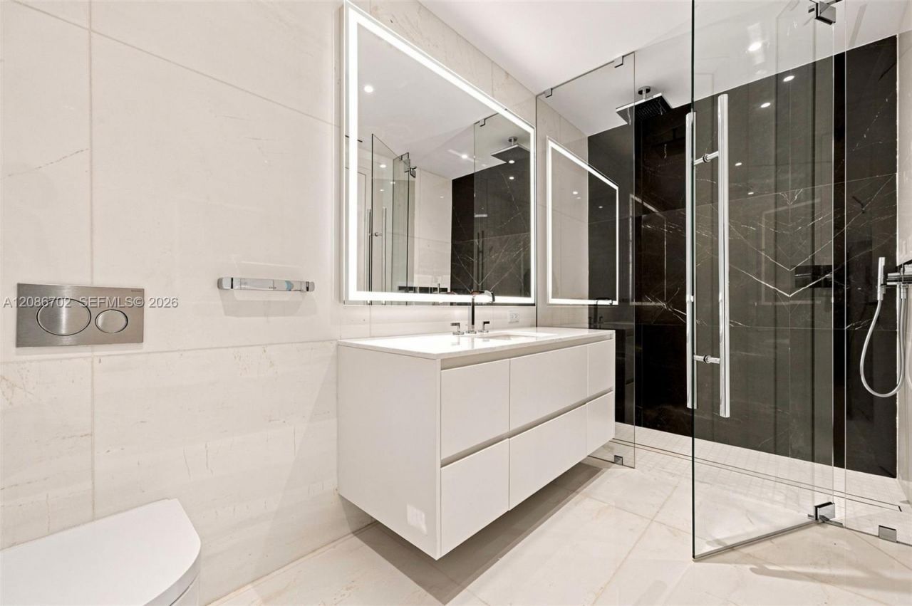 300 Biscayne Blvd Way, Unit 1106, Miami, FL 33131 Photo