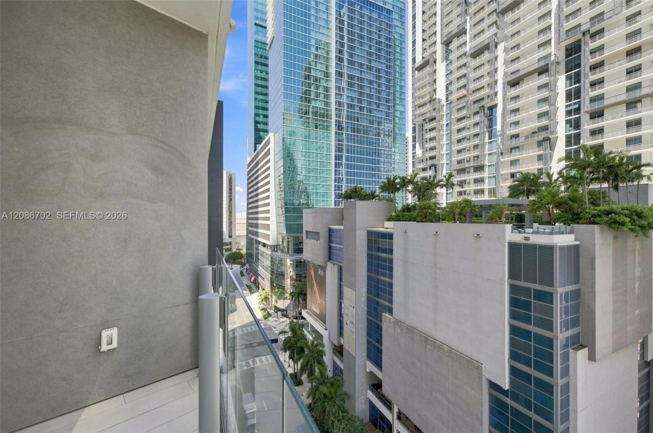 300 Biscayne Blvd Way, Unit 1106, Miami, FL 33131 Photo