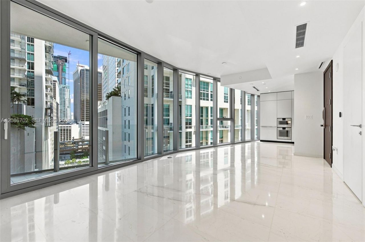 300 Biscayne Blvd Way, Unit 1106, Miami, FL 33131 Photo