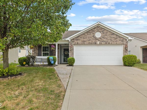 6336 Emerald Springs Drive, Indianapolis, IN 46221