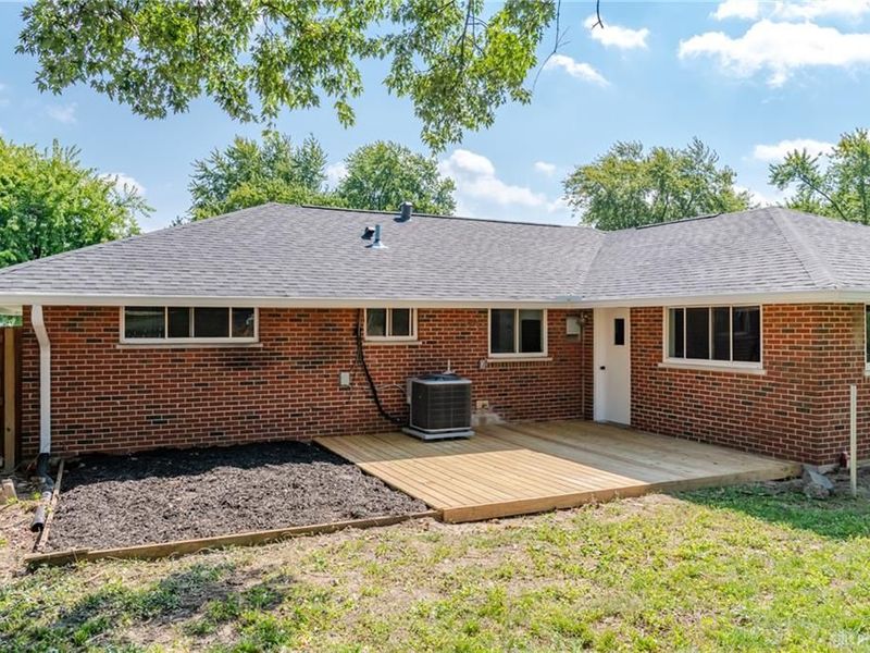 4300 Lambeth Drive, Dayton, OH 45424 Photo 29