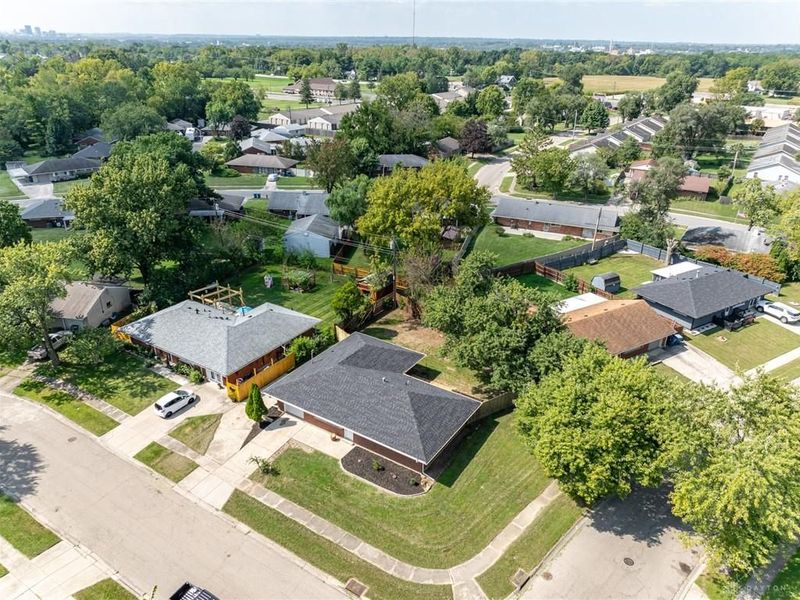 4300 Lambeth Drive, Dayton, OH 45424 Photo 30