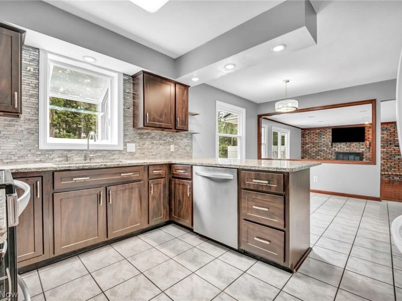 37472 Hunters Ridge , Solon, OH 44139 Photo 10