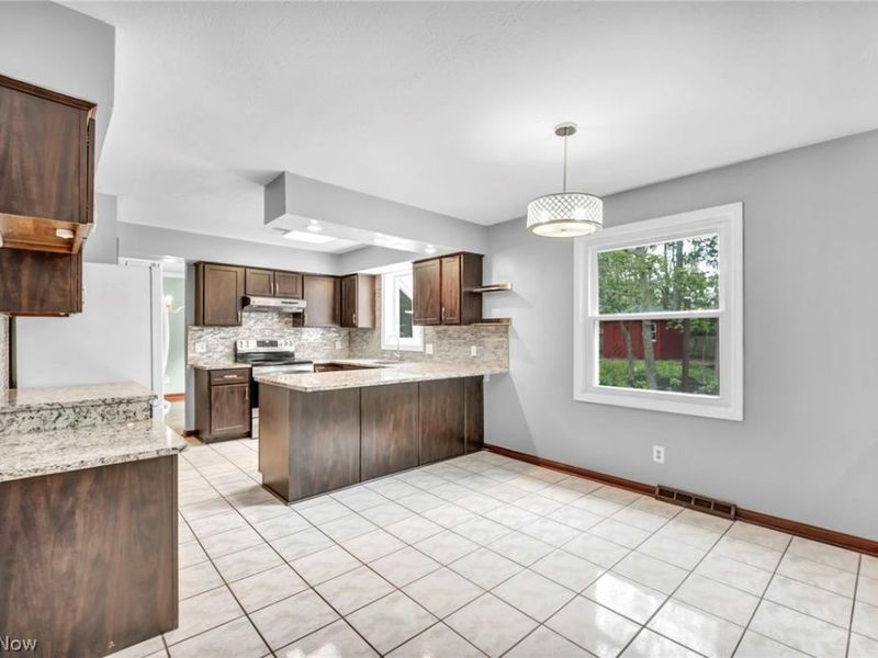 37472 Hunters Ridge , Solon, OH 44139 Photo 11