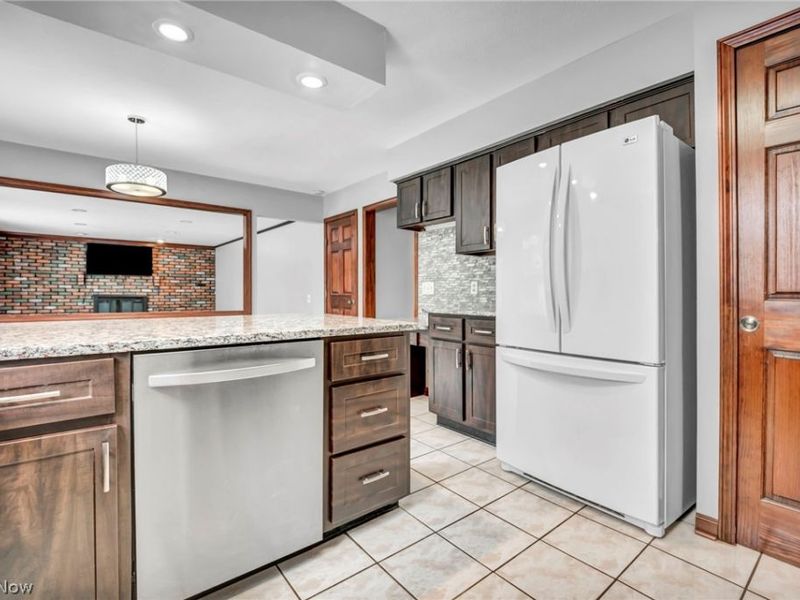 37472 Hunters Ridge Road, Solon, OH 44139 Photo 12