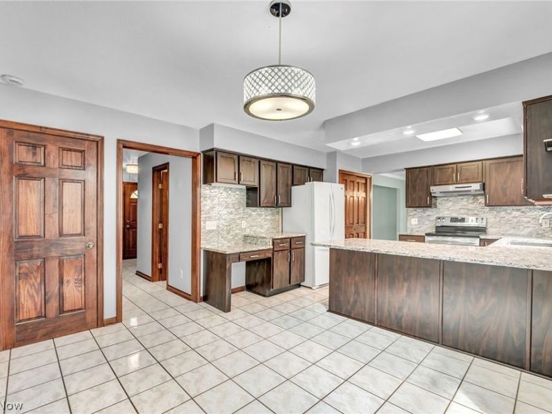 37472 Hunters Ridge , Solon, OH 44139 Photo 9