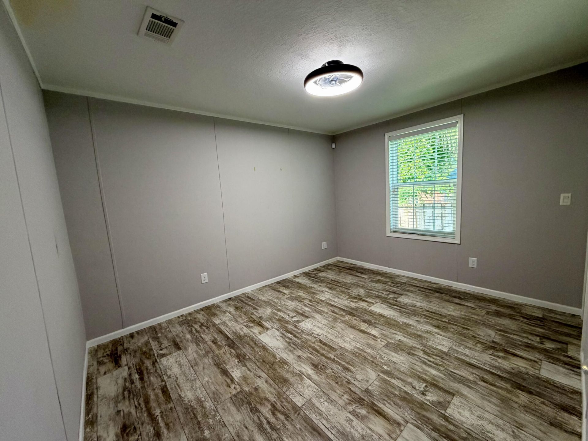 755 Ridgewood Drive, West Palm Beach, FL 33405 Photo