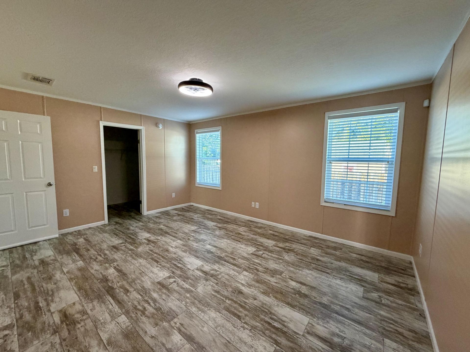 755 Ridgewood Drive, West Palm Beach, FL 33405 Photo