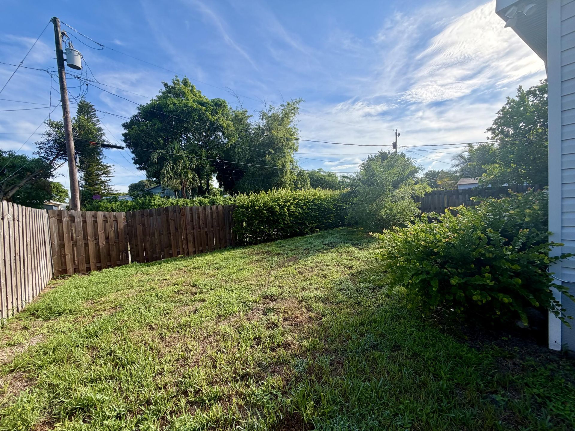 755 Ridgewood Drive, West Palm Beach, FL 33405 Photo
