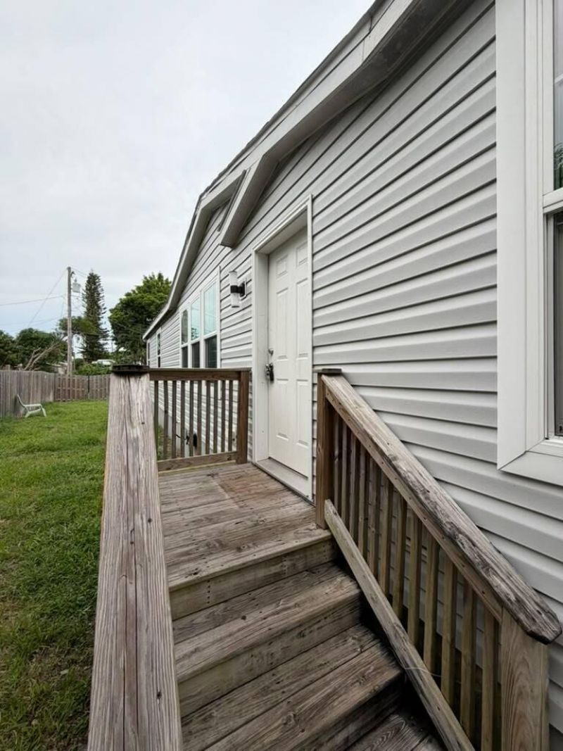 755 Ridgewood Drive, West Palm Beach, FL 33405 Photo