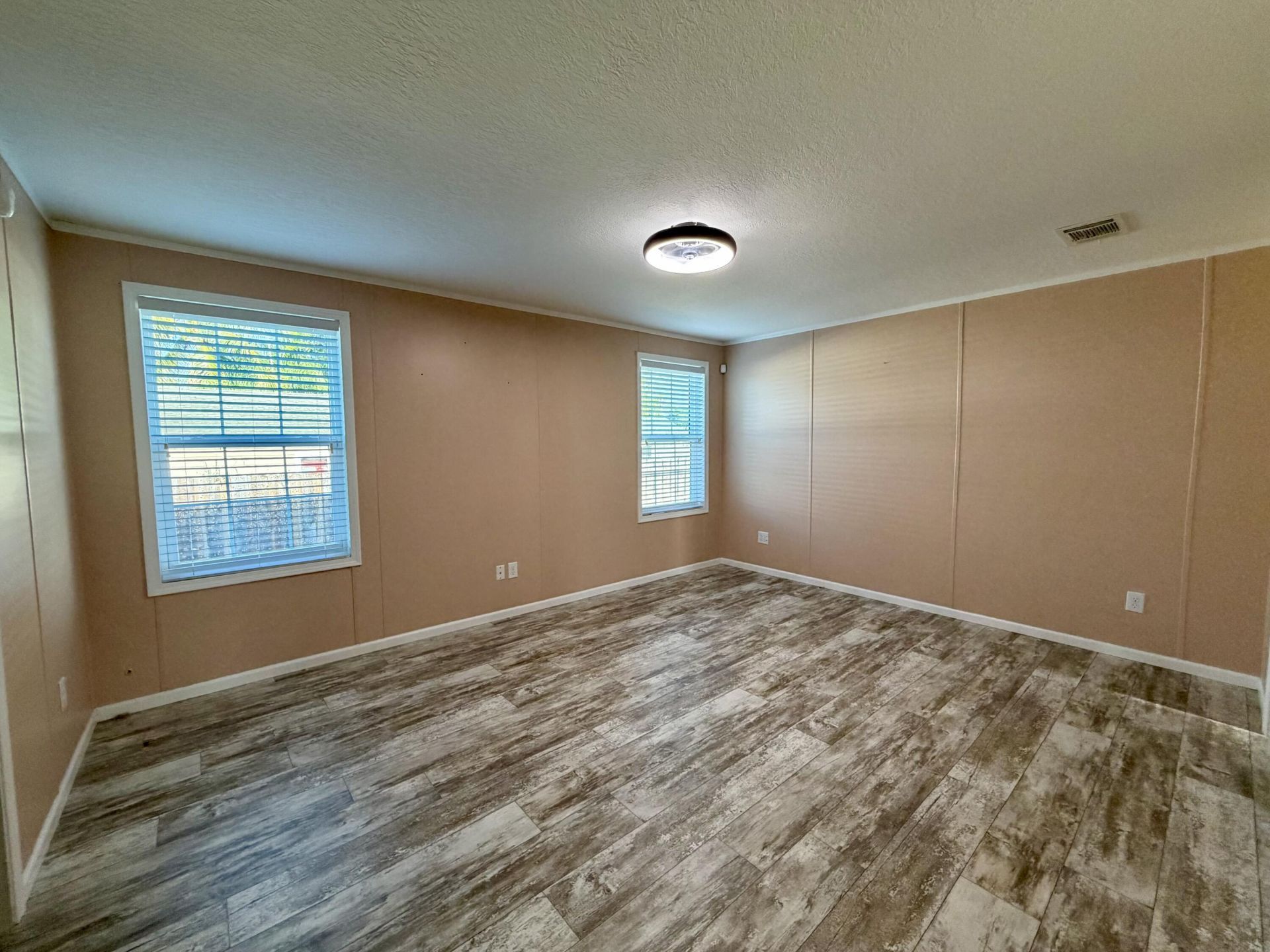 755 Ridgewood Drive, West Palm Beach, FL 33405 Photo