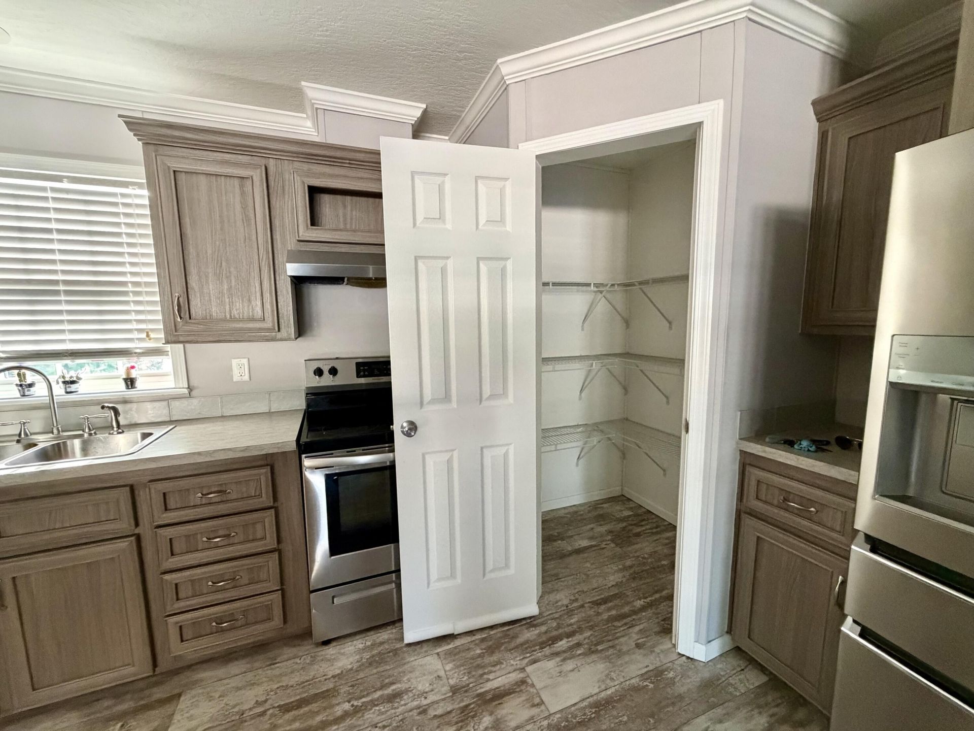 755 Ridgewood Drive, West Palm Beach, FL 33405 Photo