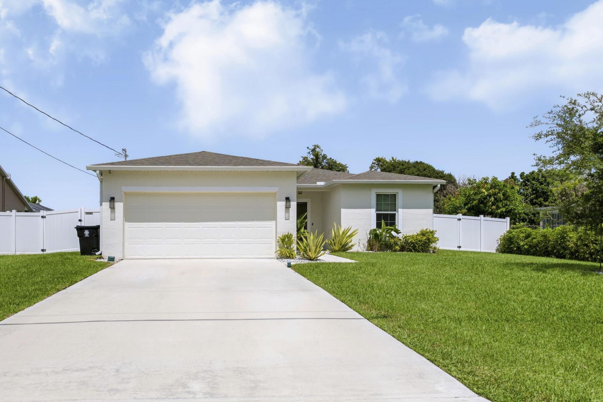 177 SW Pisces Terrace, Port Saint Lucie, FL 34984 Photo