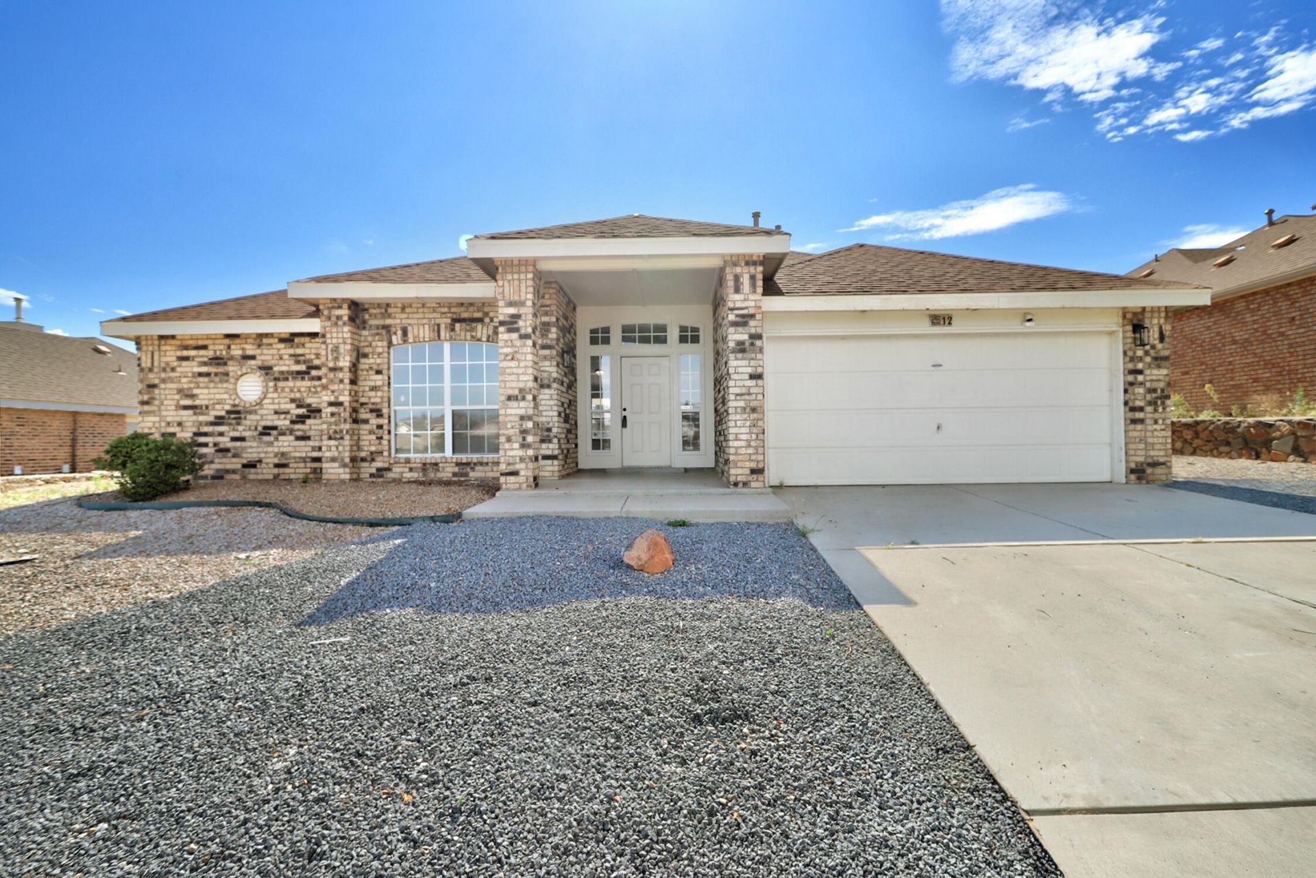12 Juniper Avenue, Los Lunas, NM 87031 Main Photo