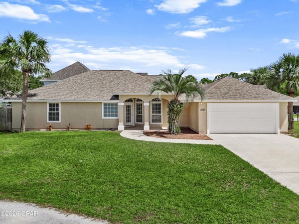 200 Jase Circle , Panama City, FL 32408