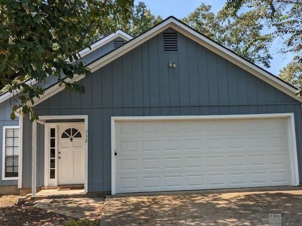 332 Heatherwood Dr, Baton Rouge, LA 70808