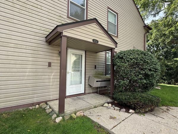 2157 Park Place Drive, Walled Lake, Mi 48390