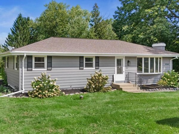 W140 Belleview AVENUE, Oconomowoc, WI 53066