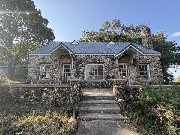 2 Triangle Lane, Batesville, AR 72501