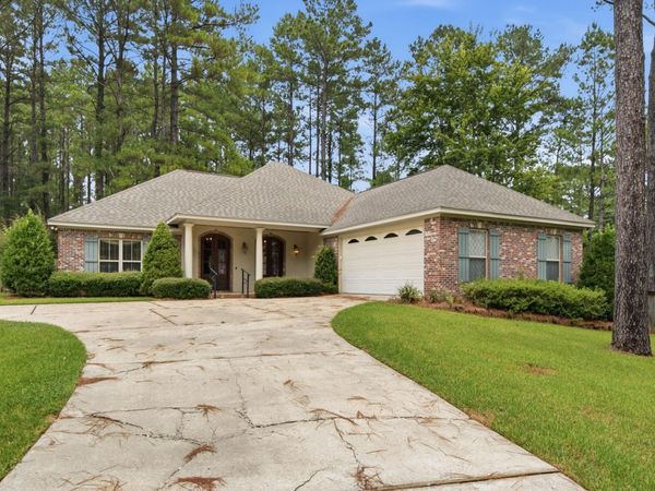 29 Sequatchie, Hattiesburg, MS 39402