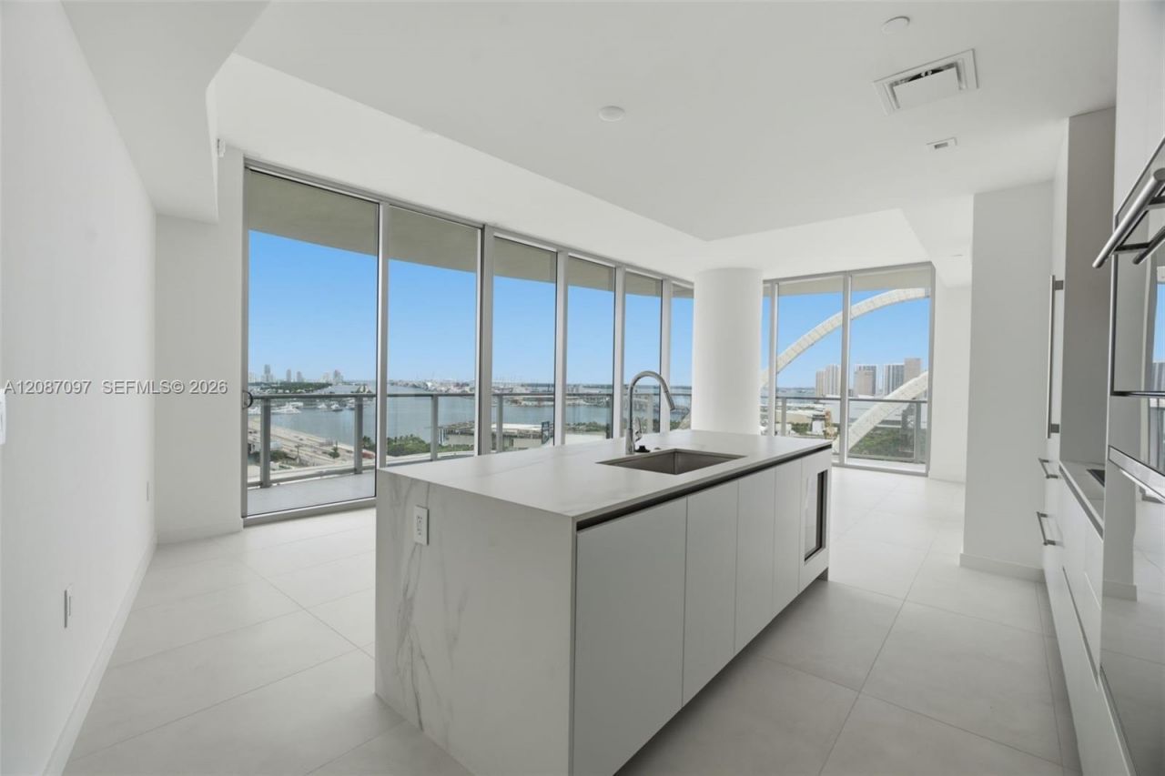 1400 Biscayne Blvd, Unit 1801, Miami, FL 33132 Photo