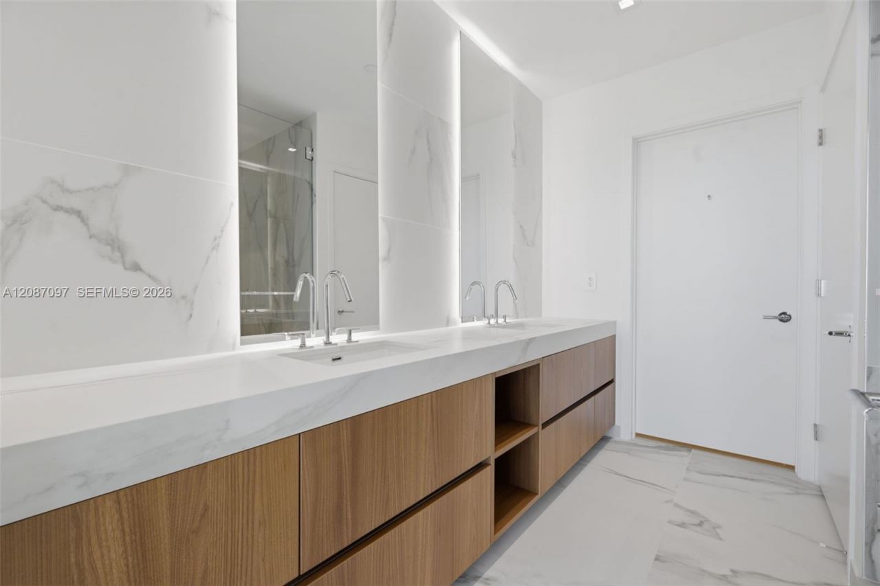 1400 Biscayne Blvd, Unit 1801, Miami, FL 33132 Photo
