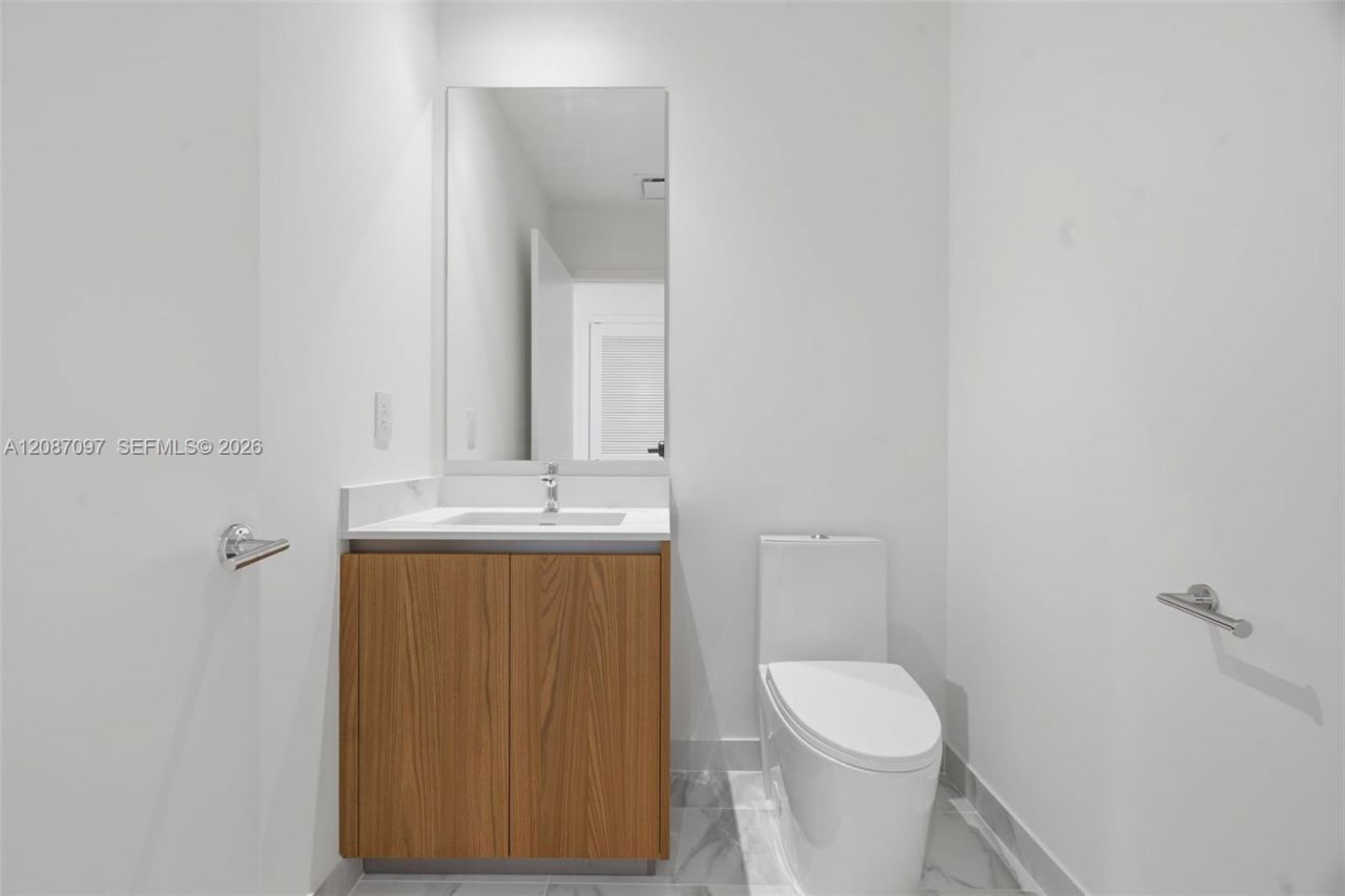 1400 Biscayne Blvd, Unit 1801, Miami, FL 33132 Photo