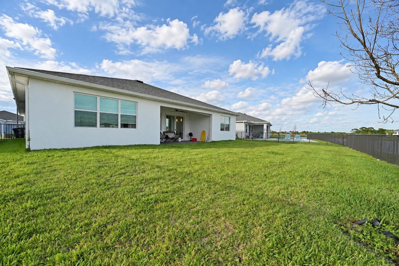 14252 SW Murney Way, Port Saint Lucie, FL 34987 Photo