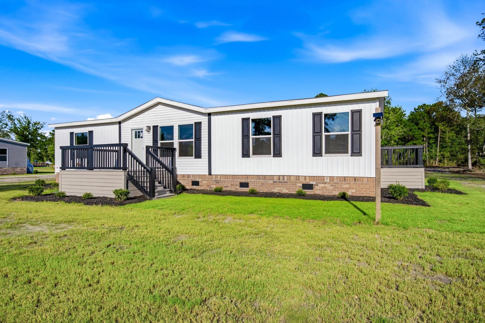 1411 Huntwood Dr. Photo 26