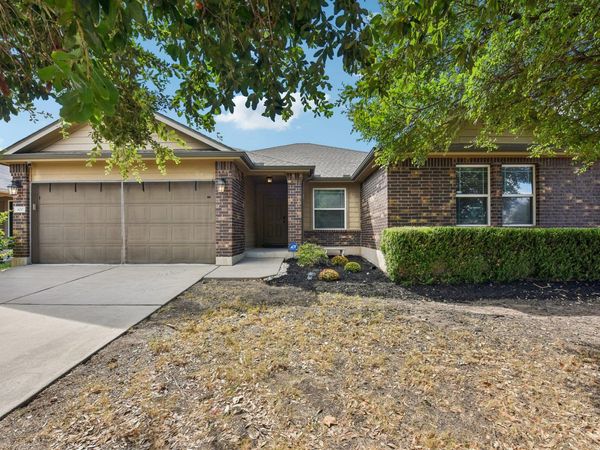 300 Hendelson LN, Hutto, TX 78634