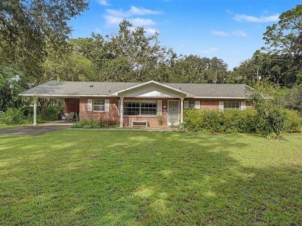 3621 OAKWOOD DRIVE, WESLEY CHAPEL, FL 33543