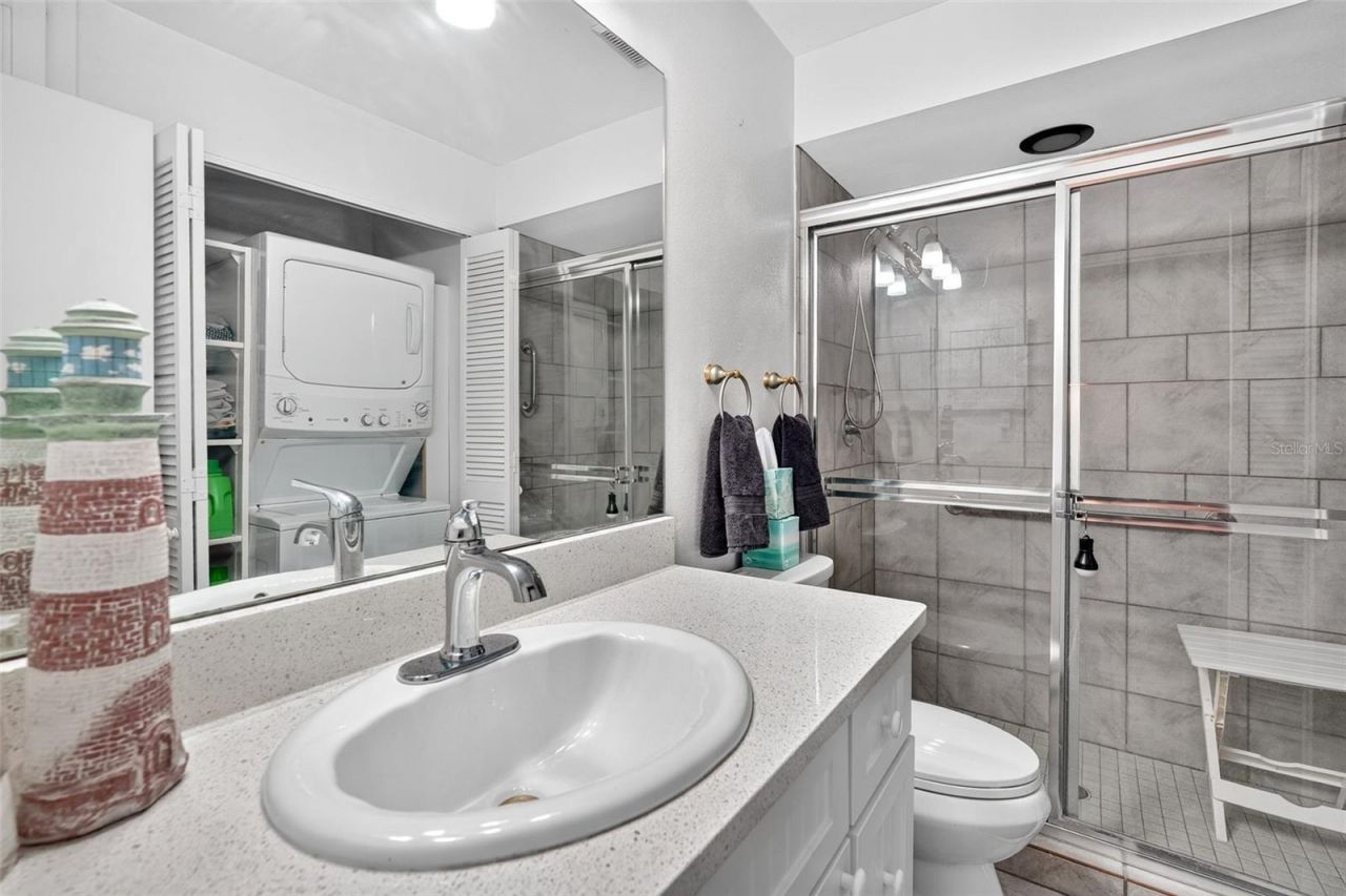 7283 Eleanor Circle, Sarasota, FL 34243 Photo